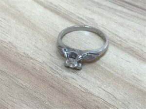 ブランド品＆金・プラチナ買取マート岡崎店で買取した貴金属、プラチナ900ダイヤモンドリングです。