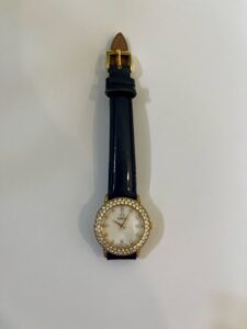 ブランド品＆金・プラチナ買取マートパルネス前後豊明店で買取したオメガというブランドのアンティーク時計