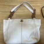 ブランド品＆金・プラチナ買取マート岡崎店で買取したブランド品：シャネル　レザーショルダーバッグ