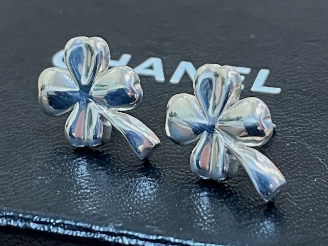 岡崎市で、ブランド品：CHANEL シャネル 925クローバーピアスの買取は